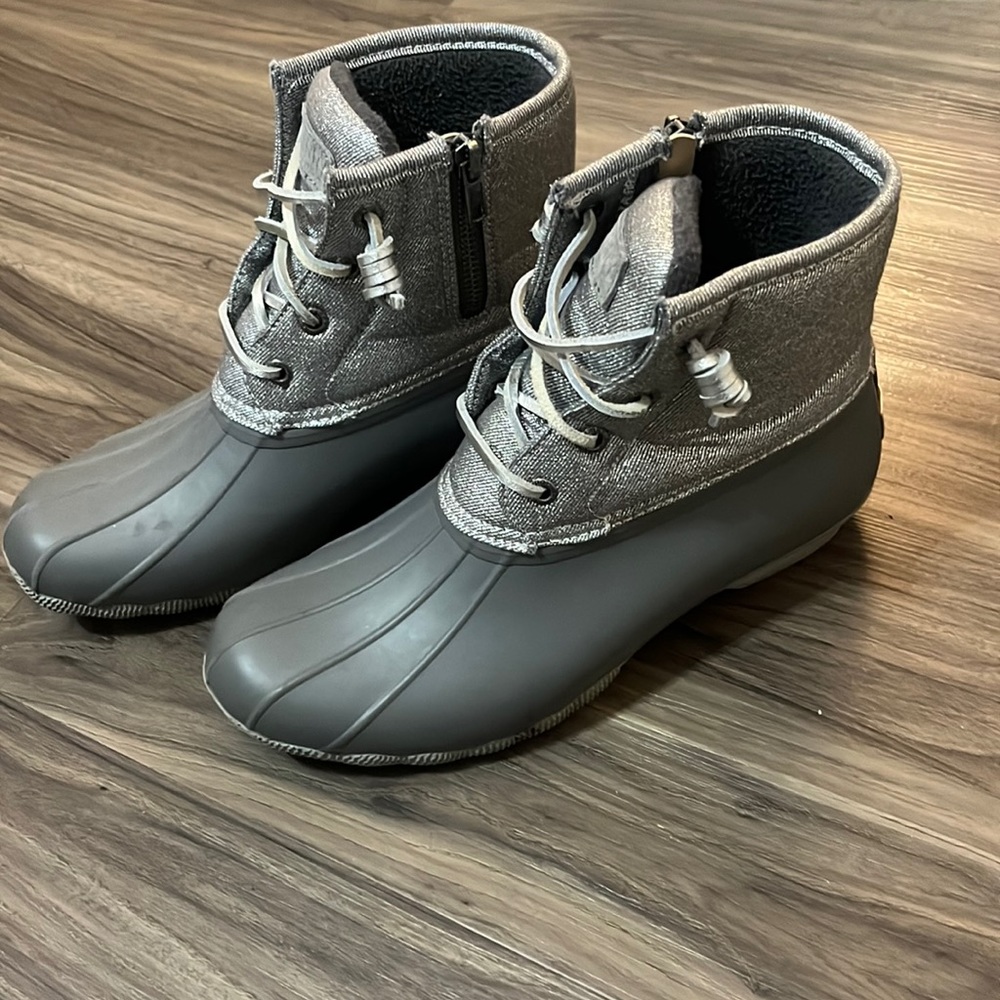 Sperry duck boots